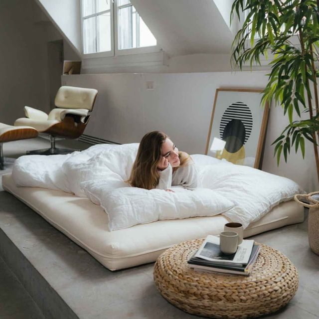 Nằm ngủ dưới sàn nhà có tốt cho sức khỏe 2 Những điểm hạn chế khi ngủ dưới sàn