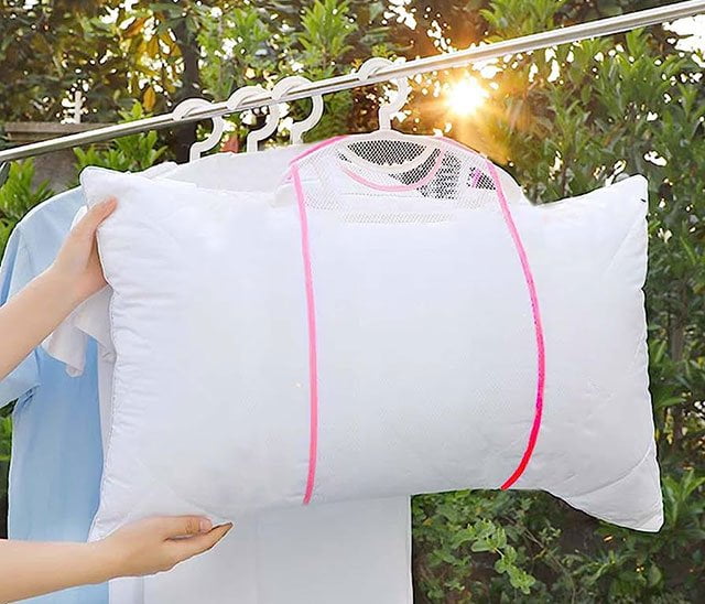 Cẩn thận khi phơi gối