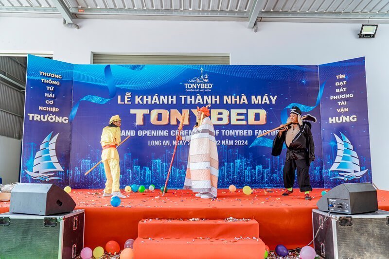Lễ khánh thành nhà máy Tonybed mới với diện tích 12.000m2 tại Long An 6 tiet muc dien kich phong nhan su
