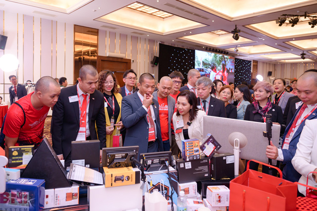 Tonybed trở thành nhà tài trợ Vàng tại sự kiện kinh doanh lớn nhất BNI EXPO HCM 2024 4 about 0 1