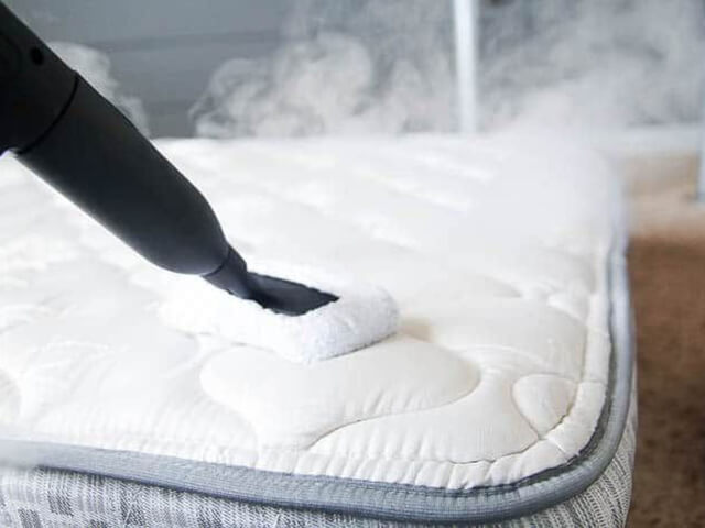 Tips bảo quản chăn gối nệm mùa hè mà ai cũng nên biết 3 Ve sinh dinh ky nem