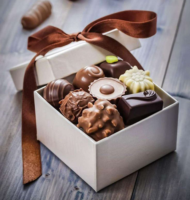 Quà tặng ngày thất tịch ý nghĩa và lãng mạn 2 tang socola trong ngay that tich