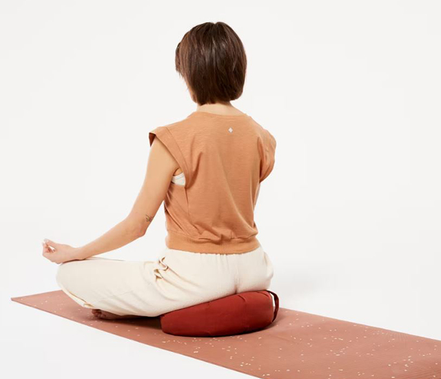 Top 5 nệm ngồi thiền chất lượng, giá tốt 2 Nem thien Decathlon